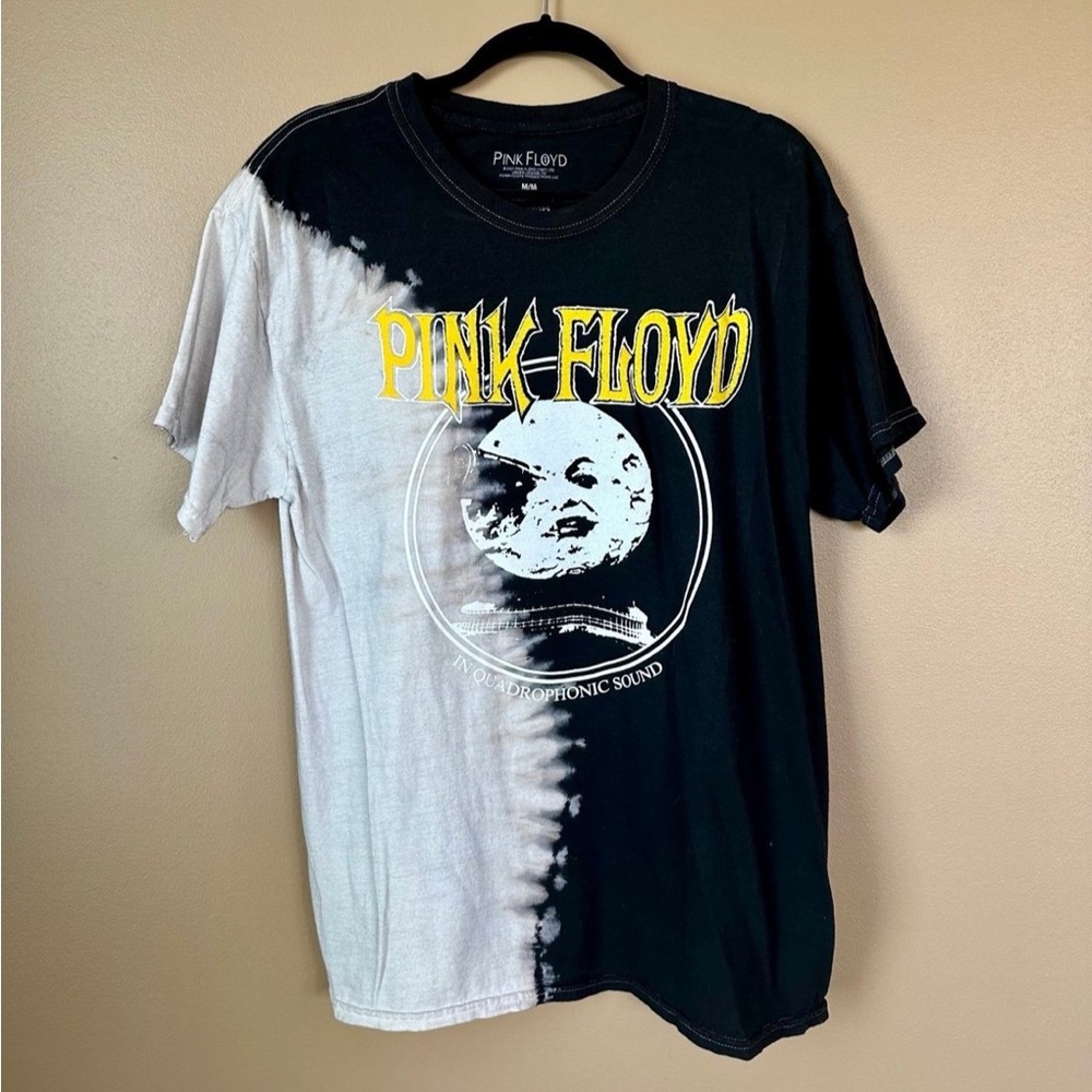 Urban Outfitters UO Pink Floyd Graphic Tee - Medium